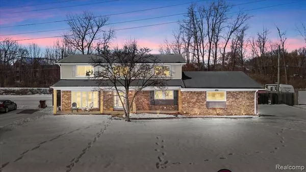 5091 Vincent Trail, Utica, MI 48316