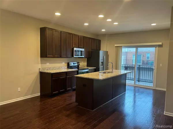 Northville, MI,47757 Hillcrest Drive