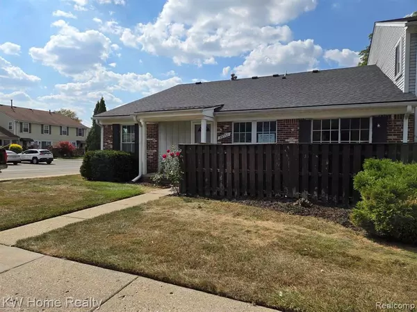 39551 Heatherheath Drive, Clinton Twp, MI 48038