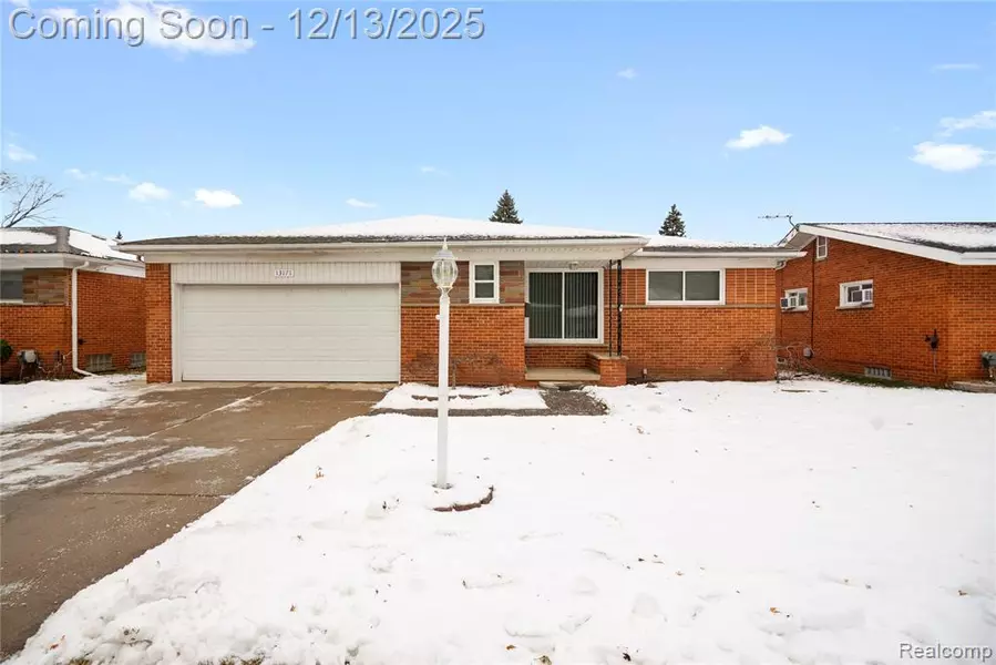 13171 Burgundy Avenue, Warren, MI 48089