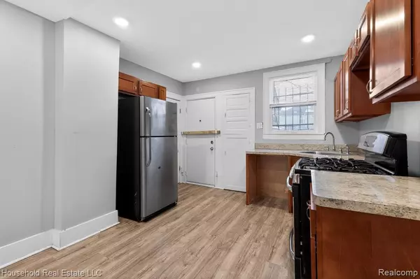 Detroit, MI 48221,16701 Tuller Street