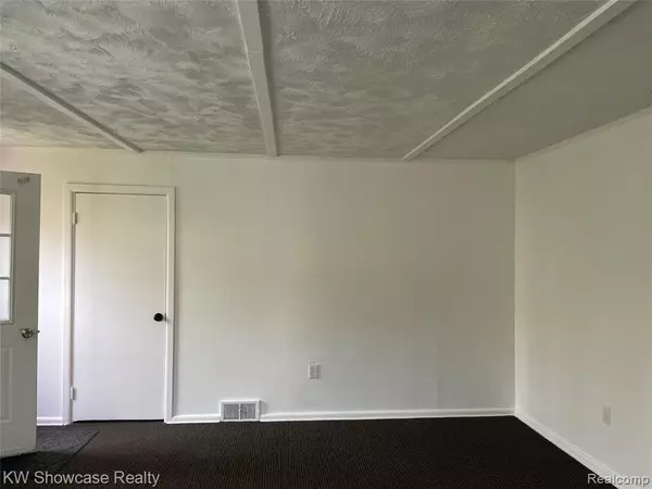 Rochester, MI 48306,4335 Territorial Road