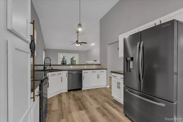 Flat Rock, MI 48134,23676 Lori Drive