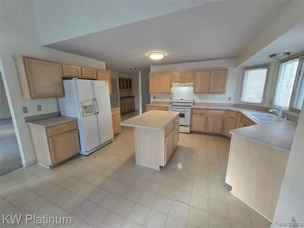 Sterling Heights, MI 48314,1958 Forest Mead Drive