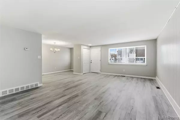 Mount Clemens, MI 48043,235 N Broadway Street