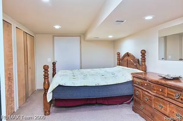 Dearborn, MI 48128,1823 N Elizabeth Street