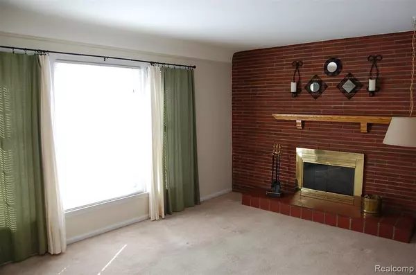 Dearborn, MI 48124,2610 Detroit Street