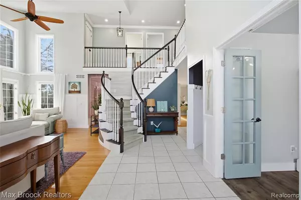 Macomb, MI 48044,21478 Sabrina Drive