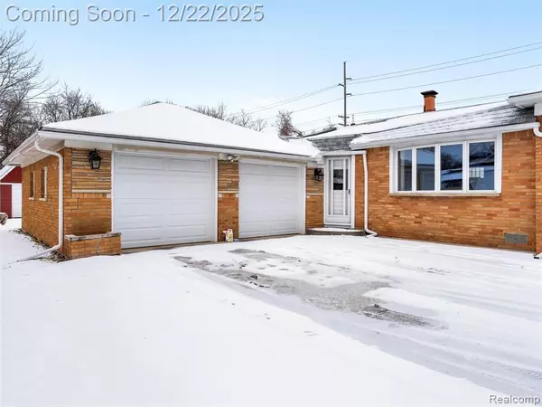 Clinton Twp, MI 48036,44833 MADDELEIN Street