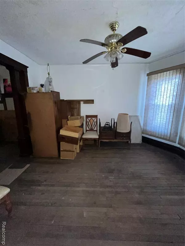 Detroit, MI 48214,2533 Seyburn Street