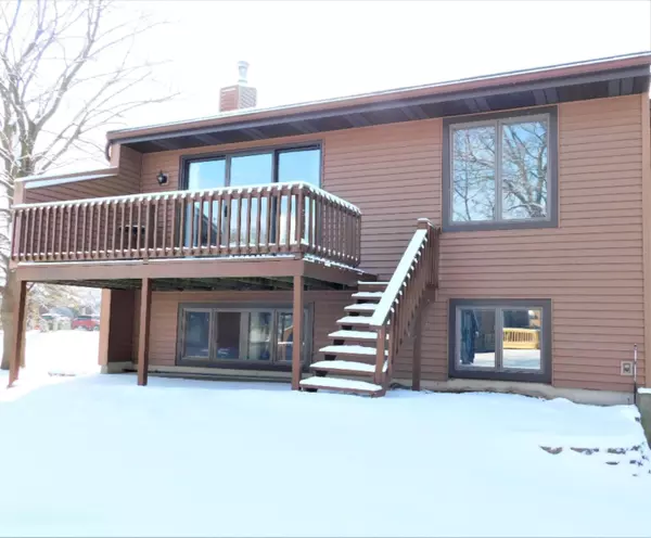 Holland, MI 49423,317 Maple Creek Court