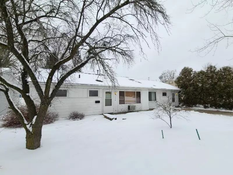 206 S Brown Street, Mount Pleasant, MI 48858