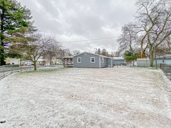 Dowagiac, MI 49047,52412 Twin Lakeshore Drive