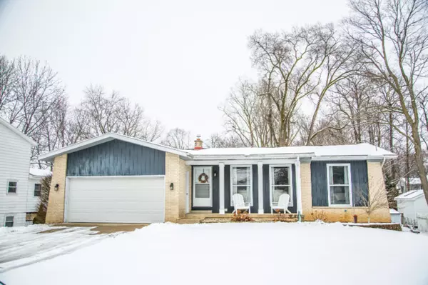 8596 Woodhaven SW Drive, Byron Center, MI 49315