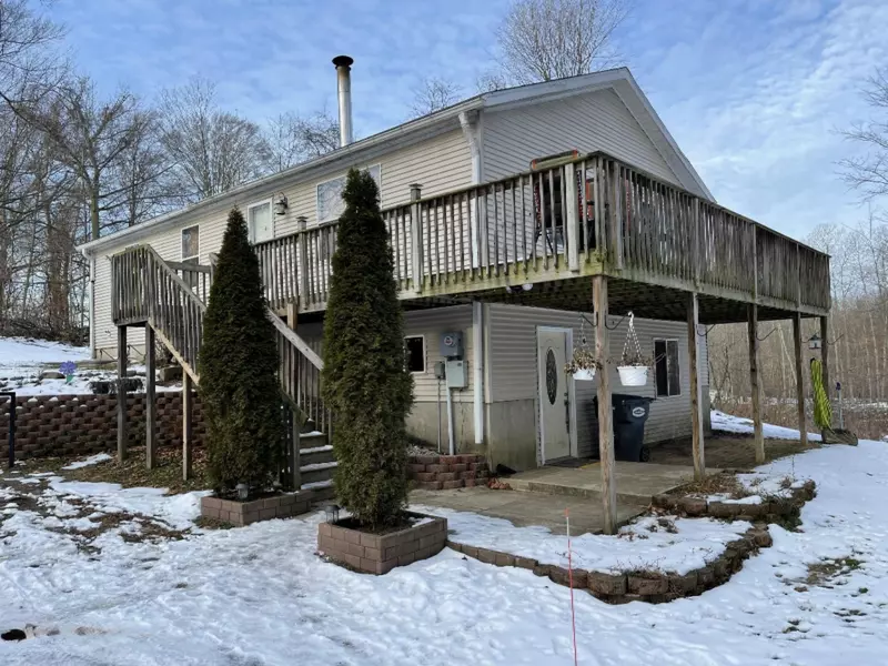 56872 Red Arrow Highway, Lawrence, MI 49064