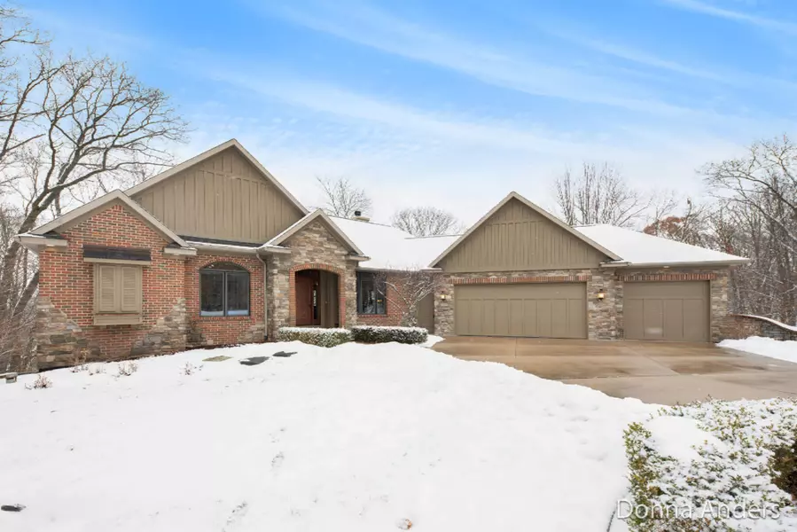 4825 Maltese Court, Belmont, MI 49306