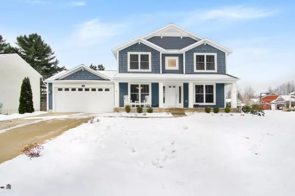 13444 Red Leaf Court, Nunica, MI 49448