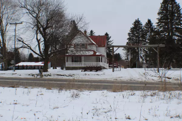 Cedar Springs, MI 49319,855 17 Mile NE Road