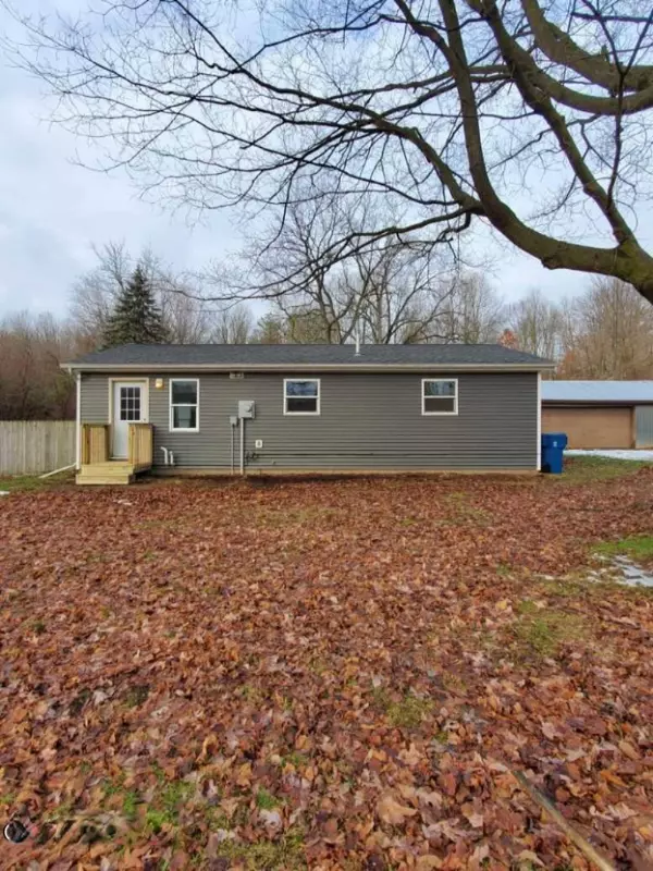 2112 Baseline Road, Augusta, MI 49012