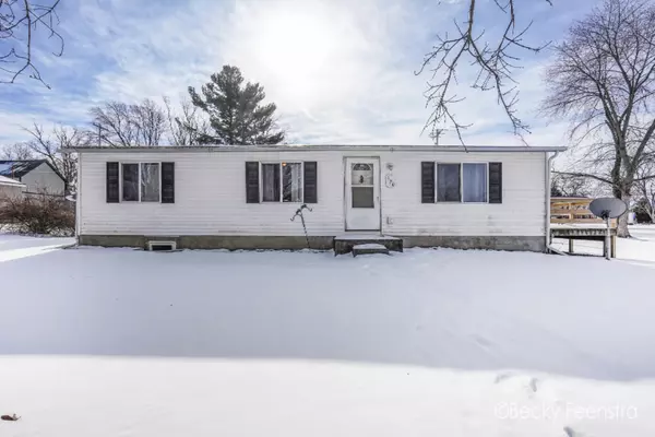 170 W Lake Street, Sand Lake, MI 49343