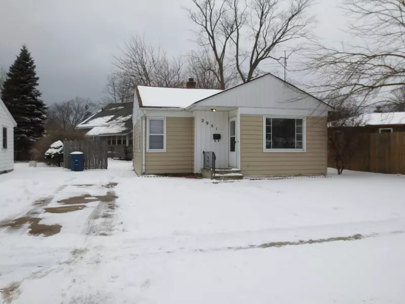 2951 Maple Grove Road, Muskegon, MI 49441