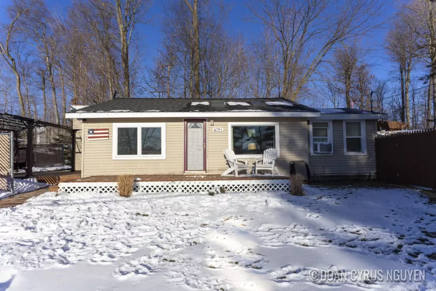 6794 Paradise Park, Saranac, MI 48881