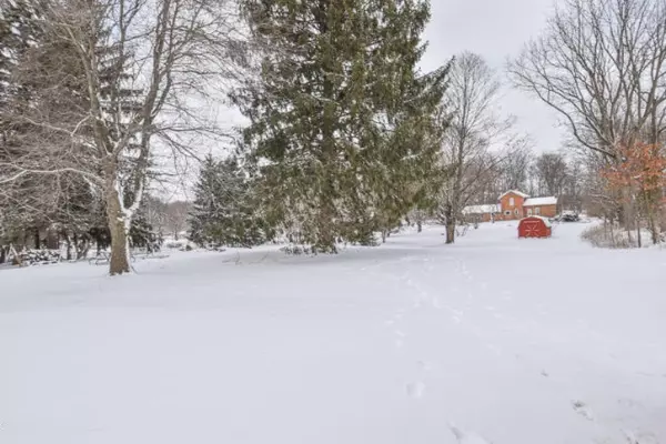 Jonesville, MI 49250,122 Jermaine Street
