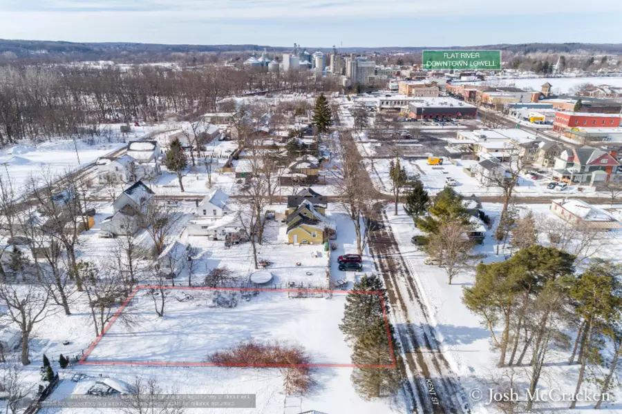 510 Kent Street, Lowell, MI 49331