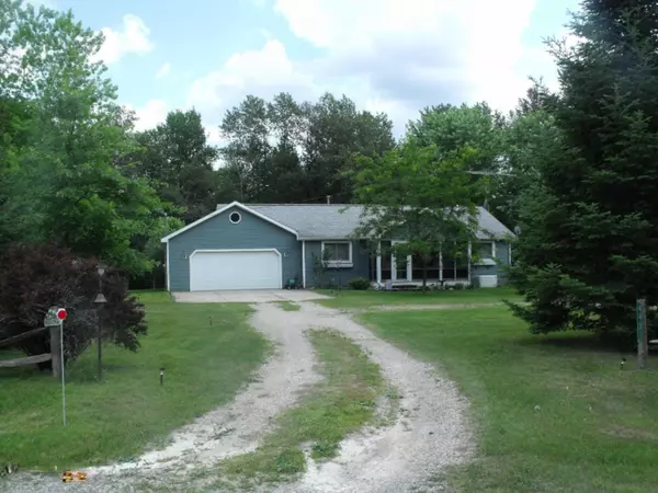 4451 Ridgeway Trail, Lake, MI 48632