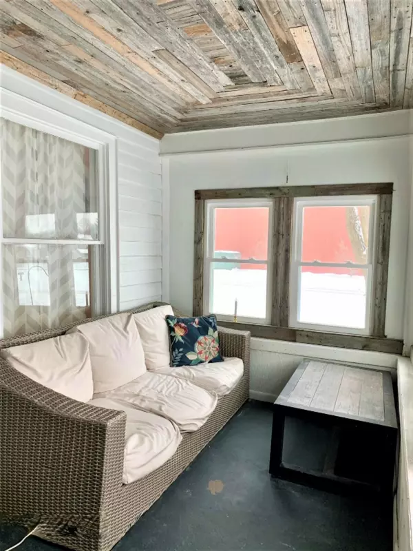 Dowagiac, MI 49047,107 Jay Street