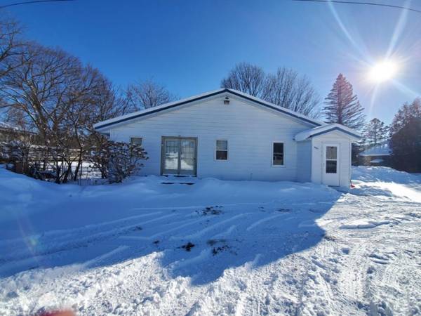 6627 2nd Street, Holton, MI 49425