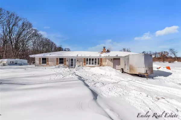 Cedar Springs, MI 49319,15263 Pine Lake Avenue