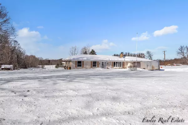 Cedar Springs, MI 49319,15263 Pine Lake Avenue