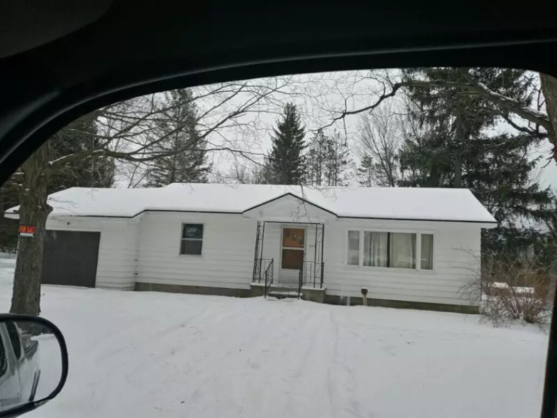 513 Elm Street, Luther, MI 49656