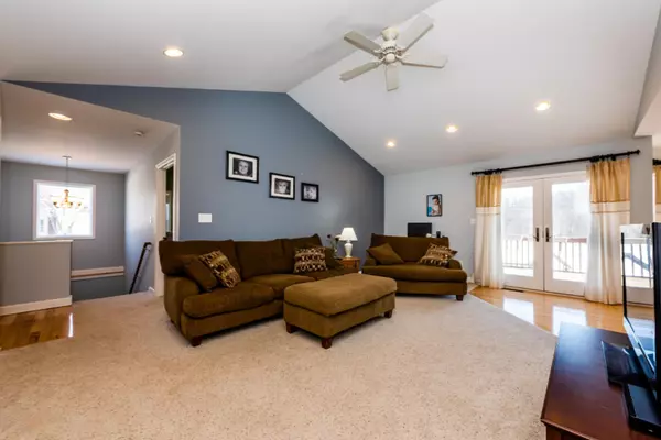 Three Oaks, MI 49128,707 Tulip Drive