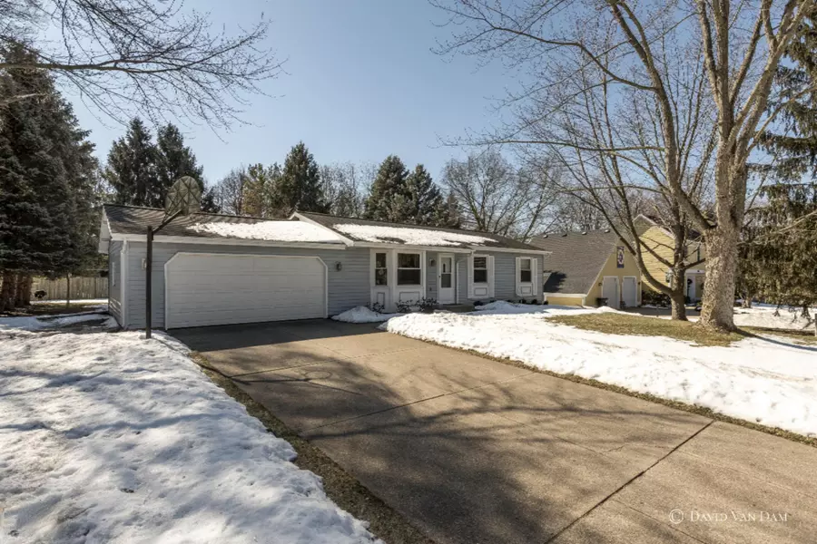 860 Beauford SE Street, Grand Rapids, MI 49508