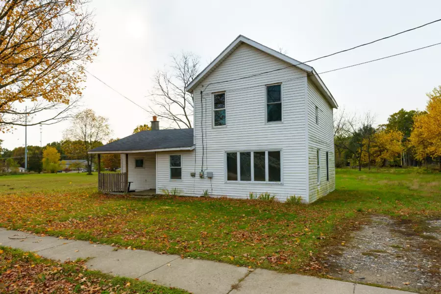 704 White Oak Street, Decatur, MI 49045