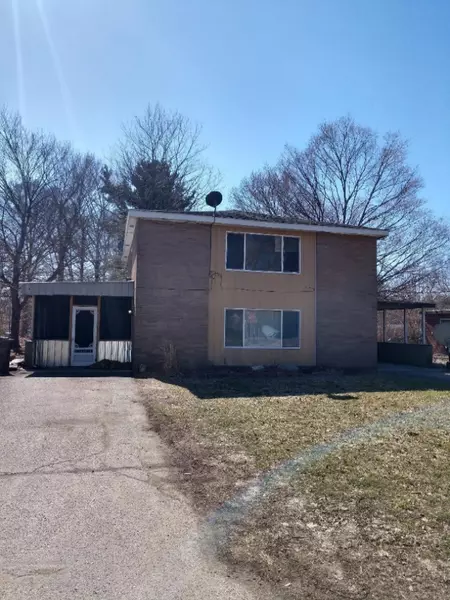 5100 Ecker Drive, Coloma, MI 49038