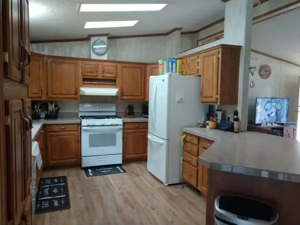 Sidney, MI 48885,917 W Sidney Road