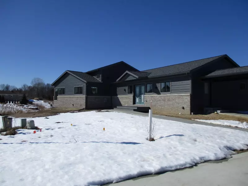 6677 Yamoto Way, Douglas, MI 49406