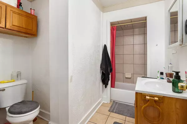 Lansing, MI 48912,212 N 8th Street
