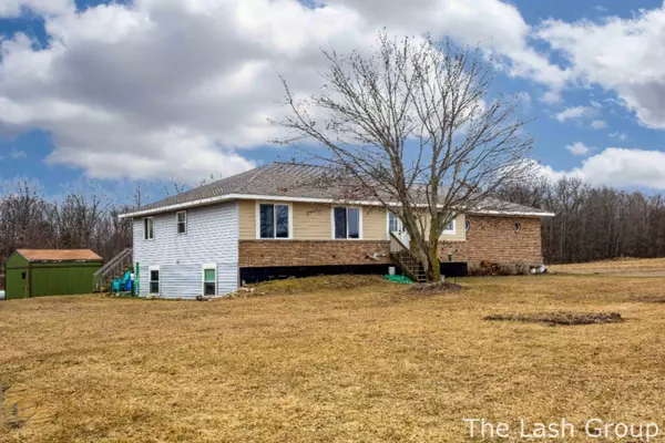 Kent City, MI 49330,17750 Peach Ridge NW Avenue