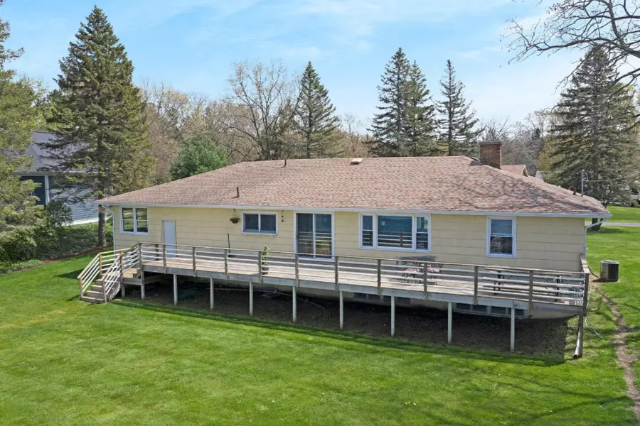 16015 Leonard Road, Spring Lake, MI 49456