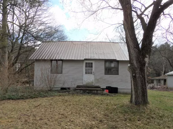 4404 S Sheridan Road, Fruitport, MI 49415
