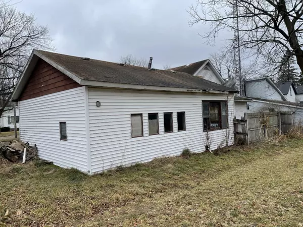 Dowagiac, MI 49047,407 Spruce Street