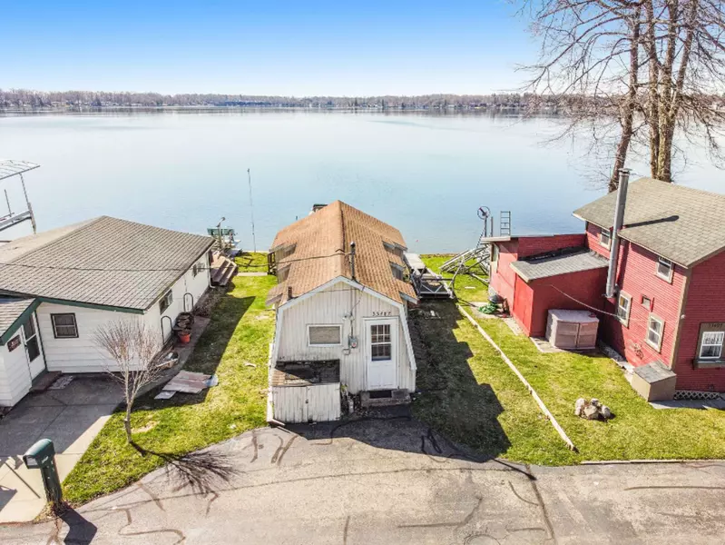 33487 Tice Avenue, Eau Claire, MI 49111