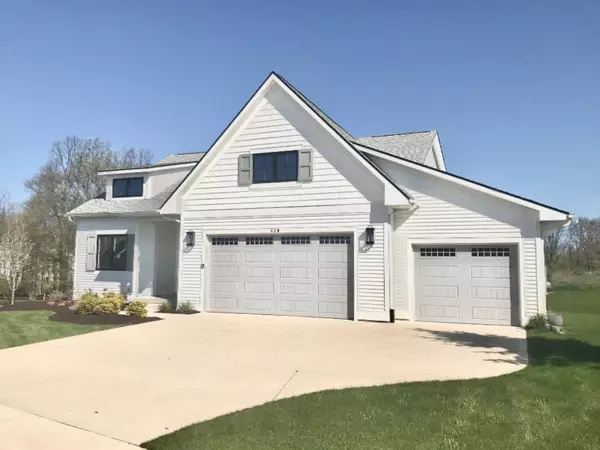 Grandville, MI 49418,696 Stonebriar Circle #21