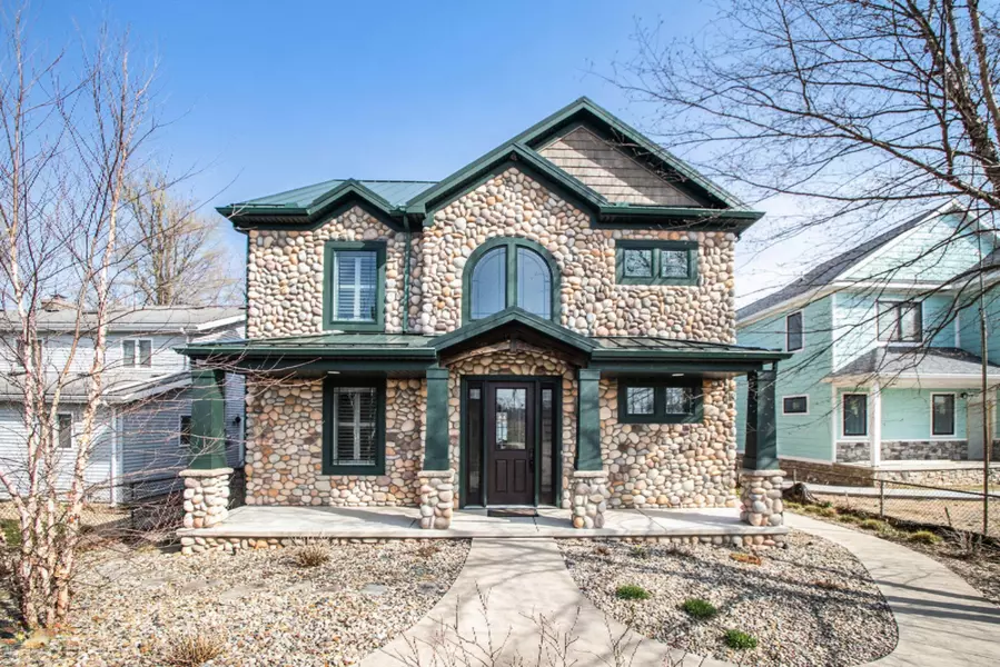 21150 Carlton Avenue, Cassopolis, MI 49031