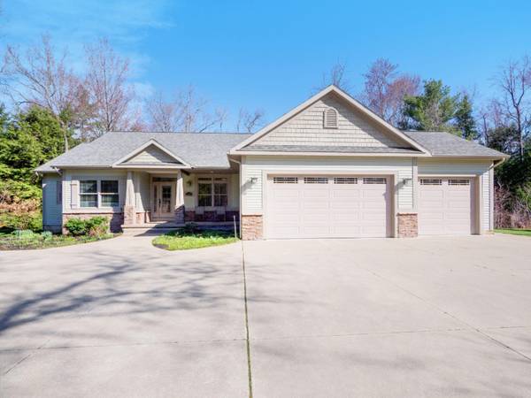 3900 Serenity Lane, Whitehall, MI 49461