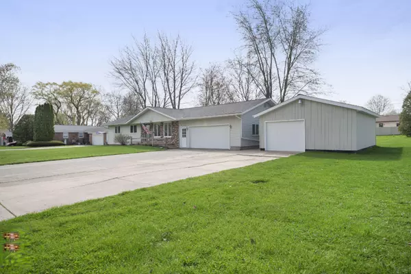 Coopersville, MI 49404,60 Henry Street